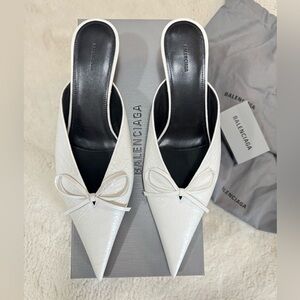 Balenciaga White Bow Pointed Mules